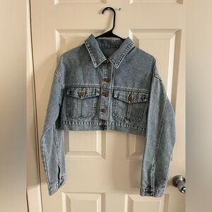 Medium cropped jean jacket